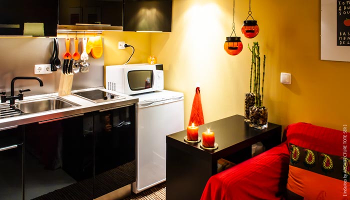 Kitchenette do apartamento T1 duplex em Alfama, Lisboa